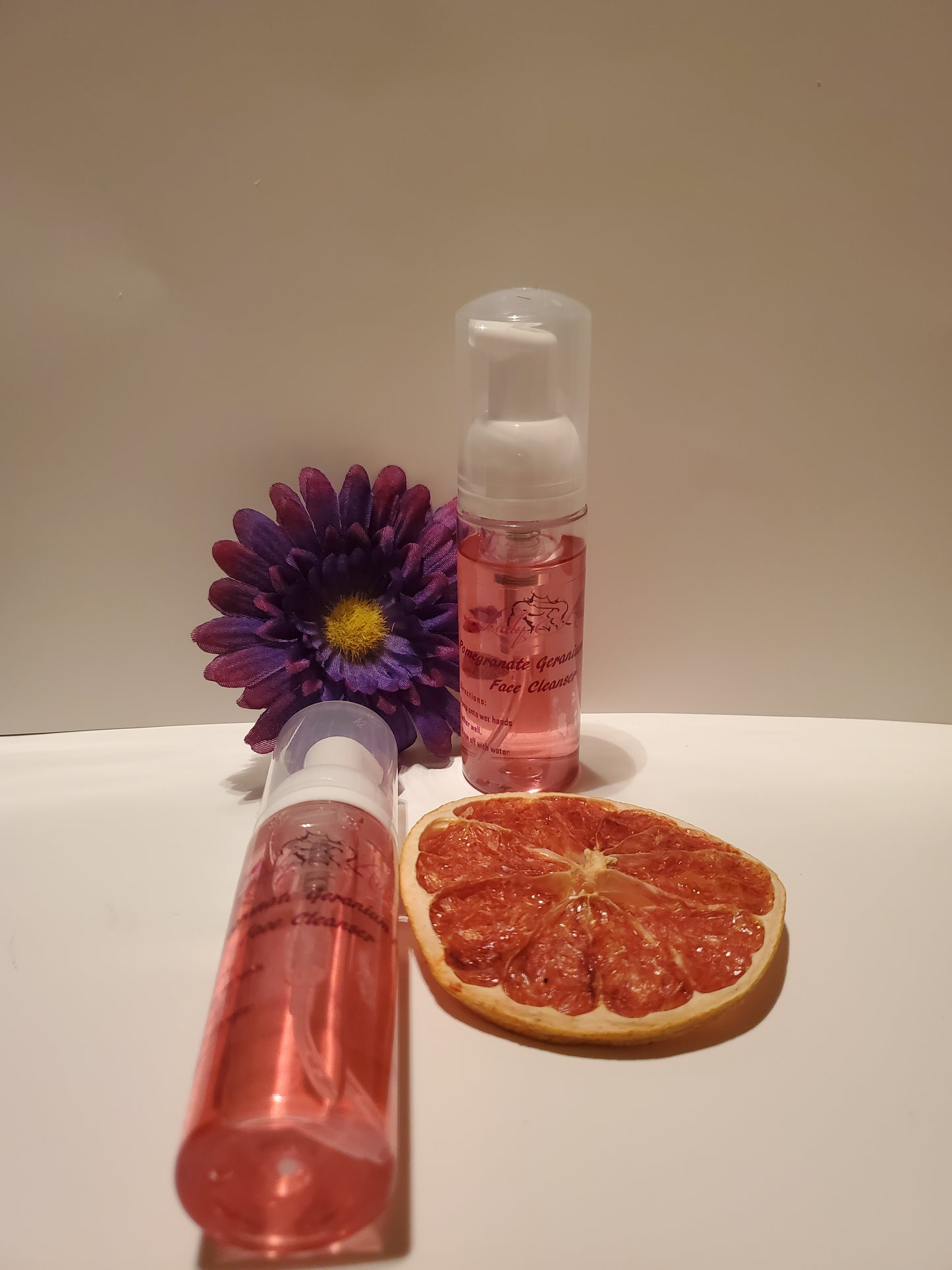 Pomegranate Foaming Face Cleanser